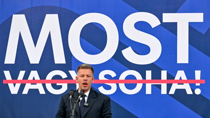 Magyar Péter a Tisza kampányzáróján: holnap rendszert váltunk!