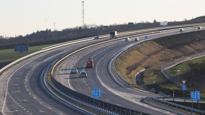 Felfordulás az M30-ason – mutatjuk, merre lehet kerülni