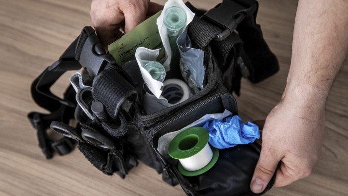 Súlyos baleset az M7-esen: szolgálaton kívüli rendőr segített