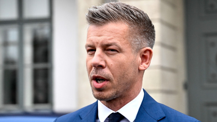 A VMSZ elnökével tárgyalt Magyar Péter, súlyos kérdések is felmerültek