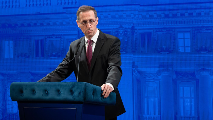 Varga Mihály az euróbevezetésről: készült ma egy tájékoztató anyag, eljuttatjuk a kormány illetékeseinek