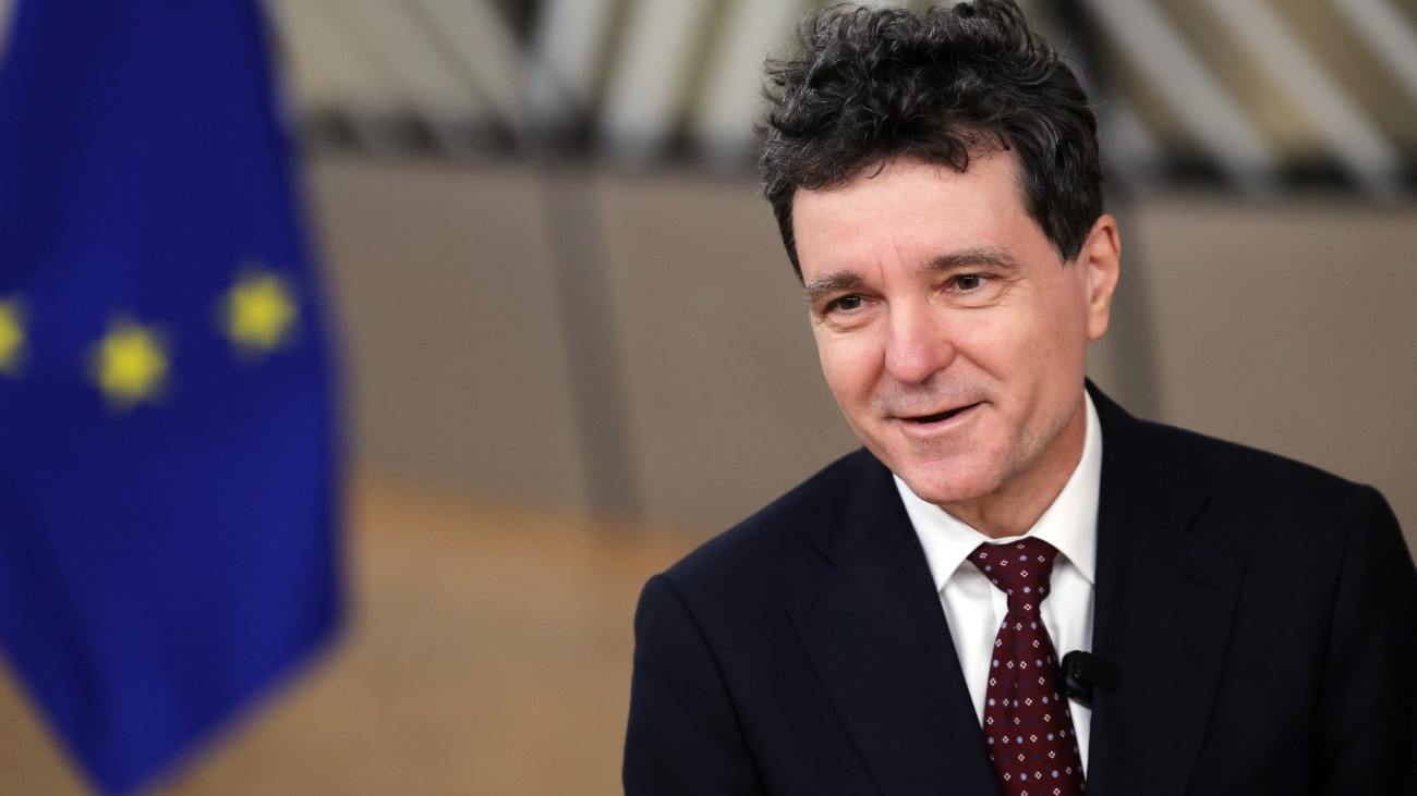 Politikai csőd Romániában
