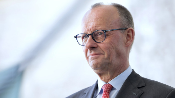 Készen kell állniuk a harcra – közölte a német kancellár a NATO-ról beszélve