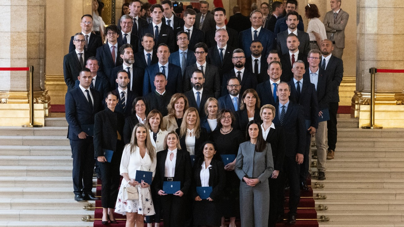 Tanulnak a tiszás képviselők