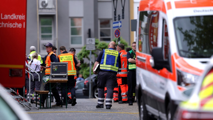 Véget ért a banki túszdráma, de az elkövetők meglógtak – rendőrségi közlés