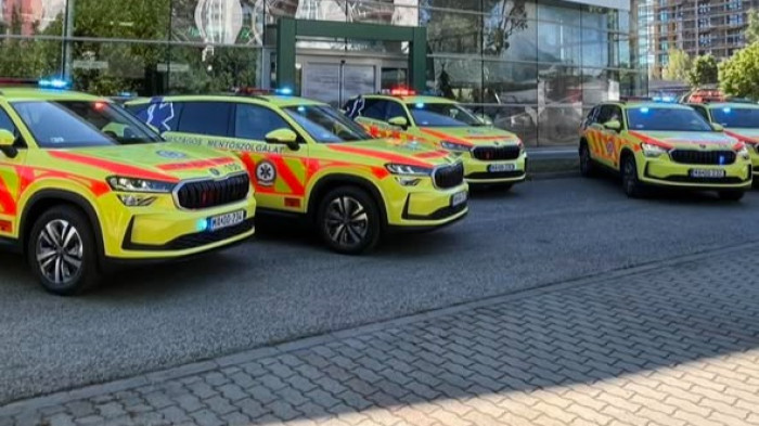 Új mentőautók állnak üzembe, figyelembe vették a rajtuk dolgozók kéréseit – képek