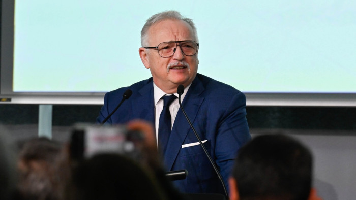 Újabb nemzetközi fórum utasította el a Mol-vezér elleni korrupciós vádakat