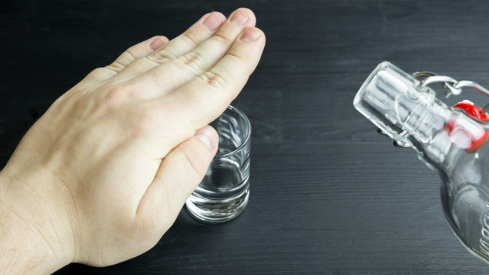 Nincs több italozás éjszaka Varsóban