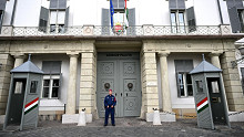 Nagyjából 500-an mentek el tüntetni Sulyok Tamás mellett, Magyar Péter is reagált