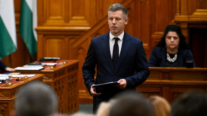 Magyar Péter: „név szerint tudnunk kell, kik hagyták cserben a gyermekeket”