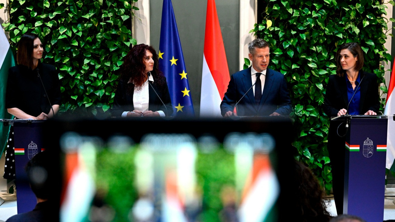 Vagyonadó, kórházi klímák, babaváró, diákhitel – kormányszóvivői sajtótájékoztató