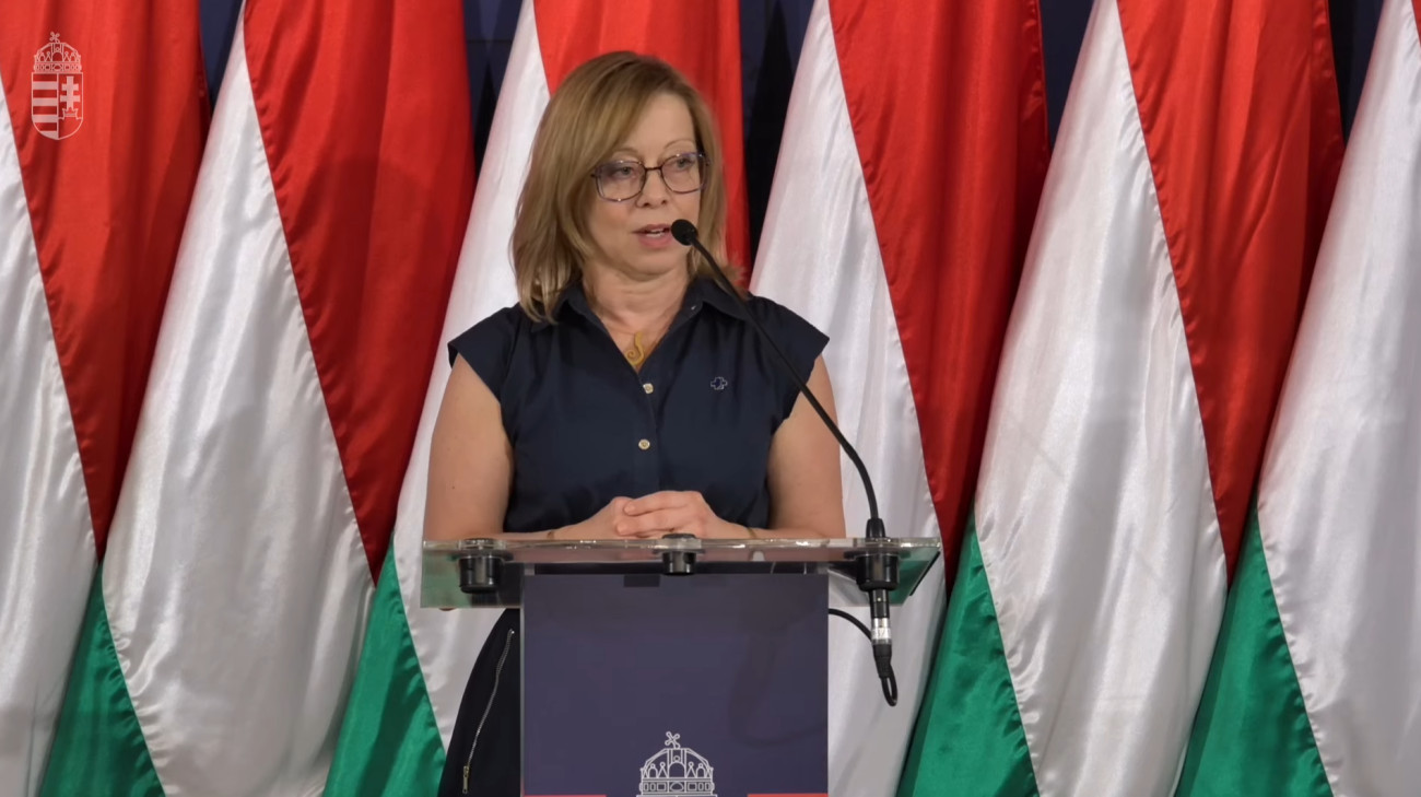 Szombaton várhatóan hőségriasztást rendelnek el – kormányzati tájékoztató percről percre
