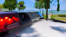 Felvágta az ereit egy férfi a Balatonnál