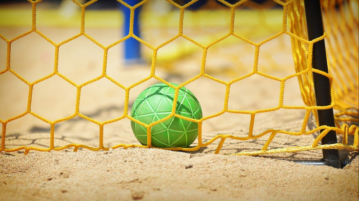 Foci, sznúker, strandkézilabda a kínálatban – sport a tévében