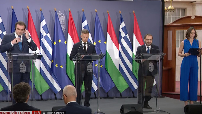 Magyar Péter: 22 éve közelebb voltunk az eurócsatlakozáshoz, mint most – de 2030-ra teljesíteni fogjuk a feltételeket