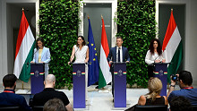 Kormányszóvivői tájékoztató: átszabják az áramszámlákat a megújulóknál, jön az ügynökakták nyilvánossága