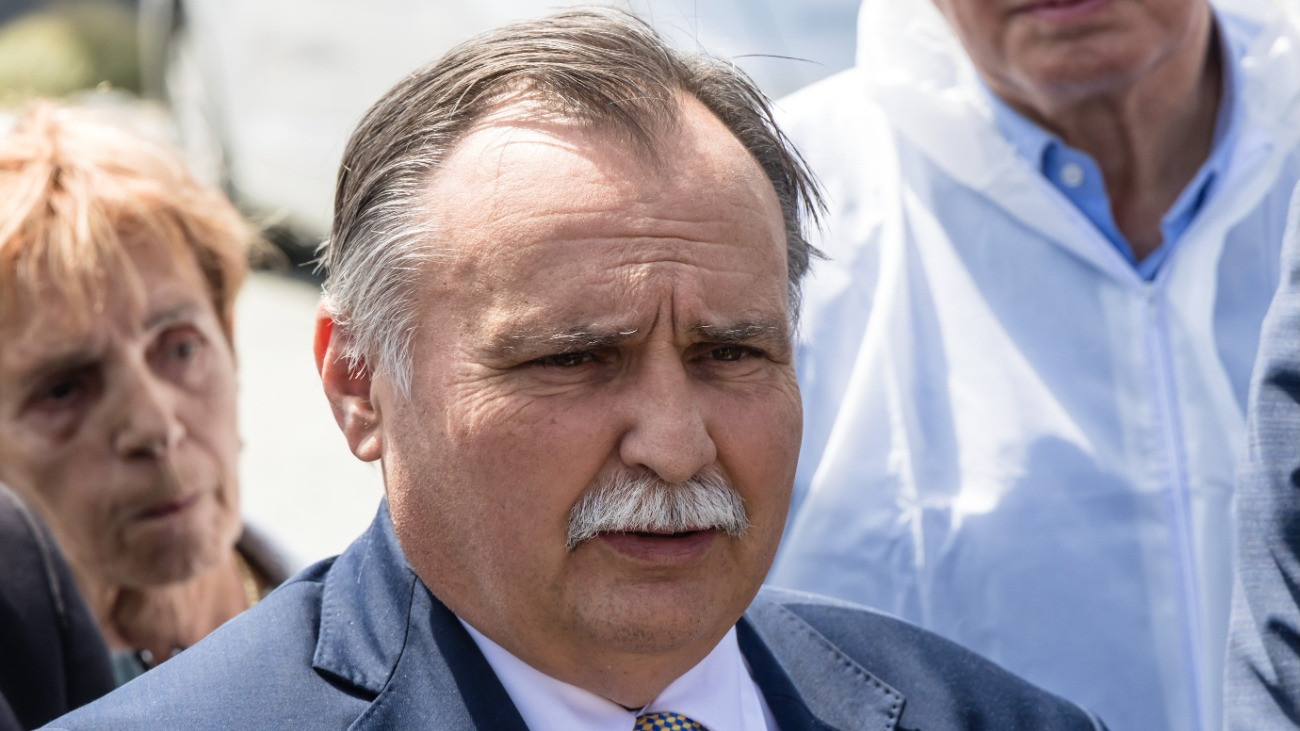 Bekeményít a kormány az akkumulátorgyárak miatt, új főhatóság tesz majd rendet