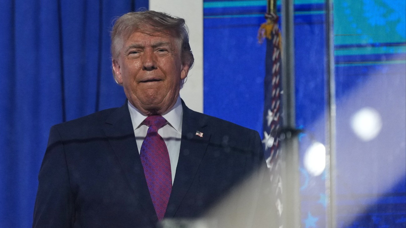 Donald Trump nem tud betelni az országával