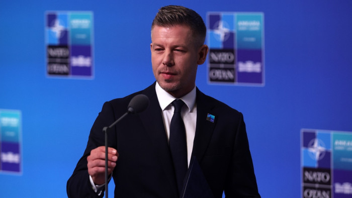 Magyar Péter személyesen fog tárgyalni Volodimir Zelenszkijjel