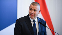Távozik a volt katonai titkosszolgálati vezető
