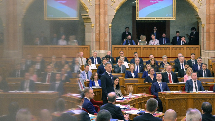 Magyar Péter öt napra figyelmeztetett