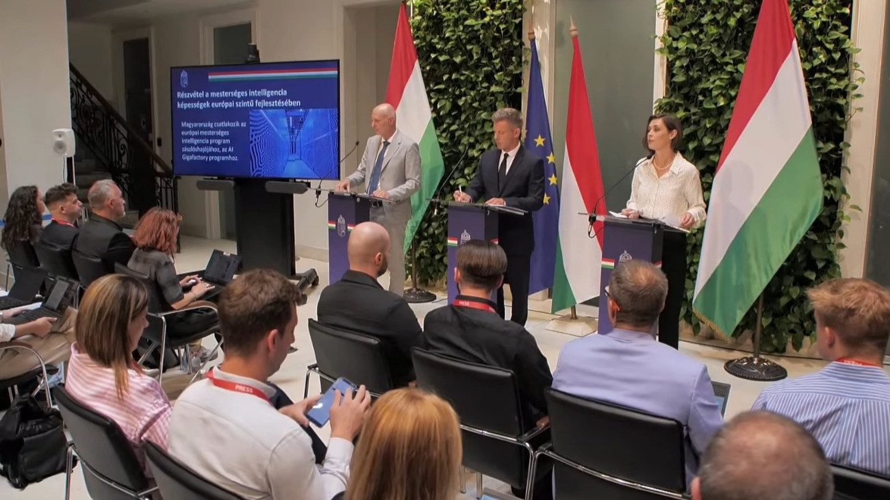 Magyar Péter a kormányzati tájékoztatón: vidékfejlesztés, vasútfejlesztés