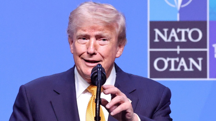Trump bezárná azokat a tévétársaságokat, amelyek nem sugározták a csütörtöki beszédét