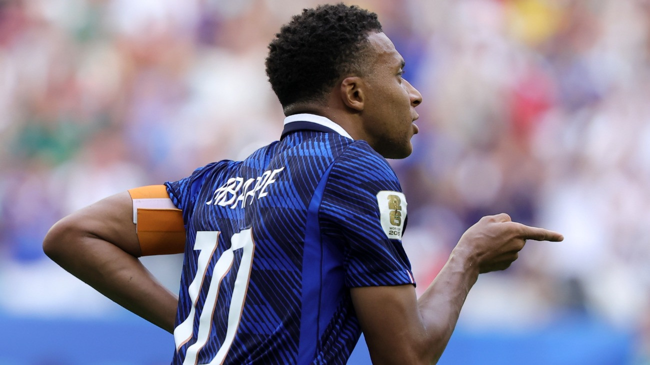 Mbappé két vb-listán is megelőzte Messit és az élre került