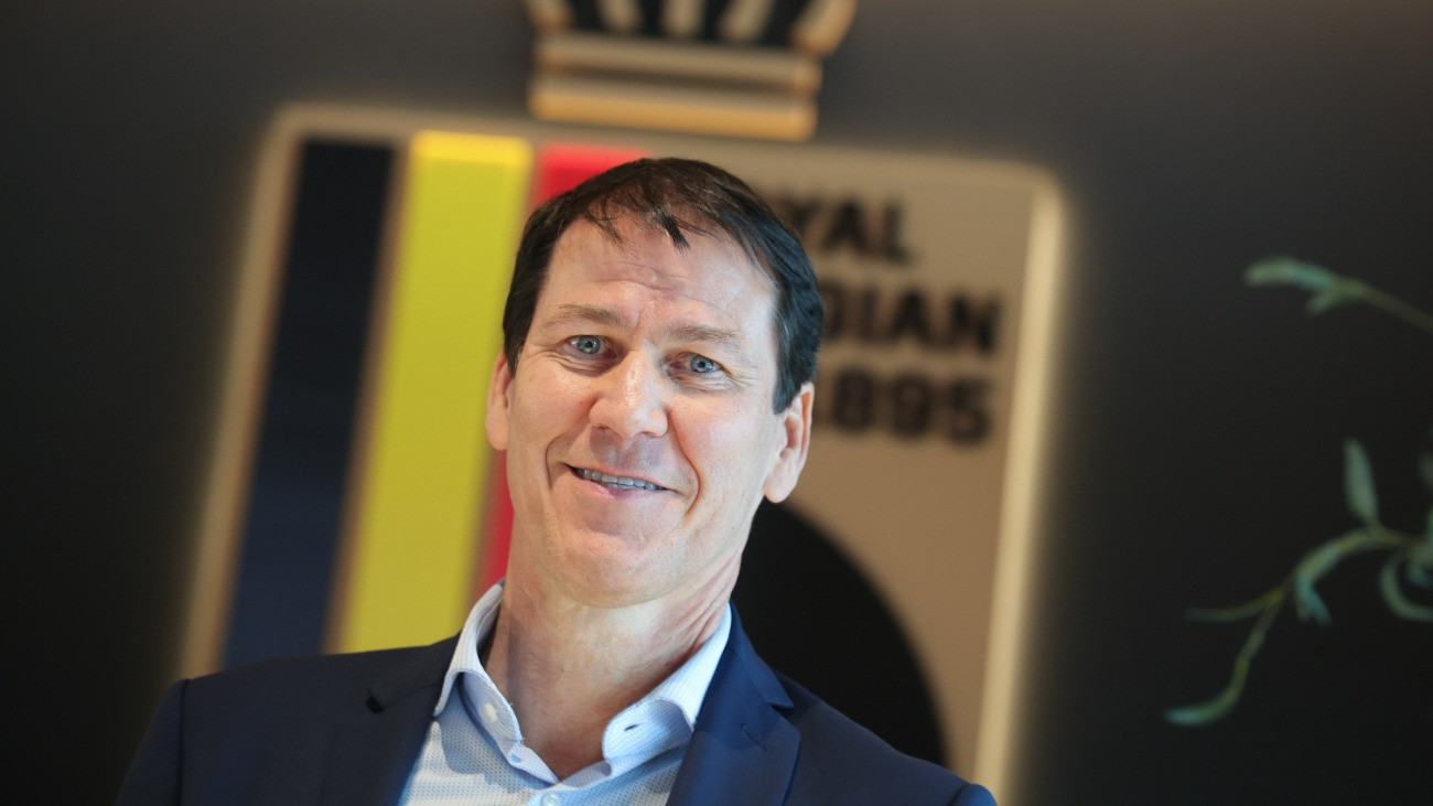 Rudi Garcia, a belga labdarúgó-válogatott új szövetségi kapitánya bemutatkozó sajtóértekezletén a belgiumi Tubize-ben 2025. január 24-én.