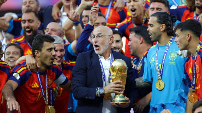 Kemény Dénes szerint a világbajnok spanyol válogatott olyan, mint egy anakonda