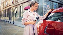 Hőség – mennyit bírnak az elektromos autók? Szakértő válaszol