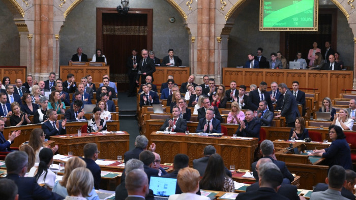 Jövő kedden új köztársasági elnököt választhat az Országgyűlés