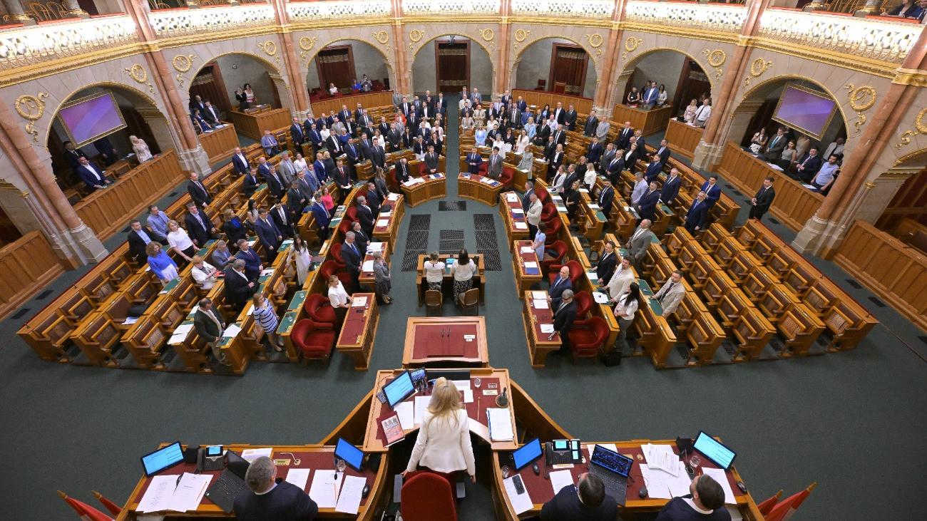 Már jövő héten dönthet a parlament a legfőbb ügyész távozásáról