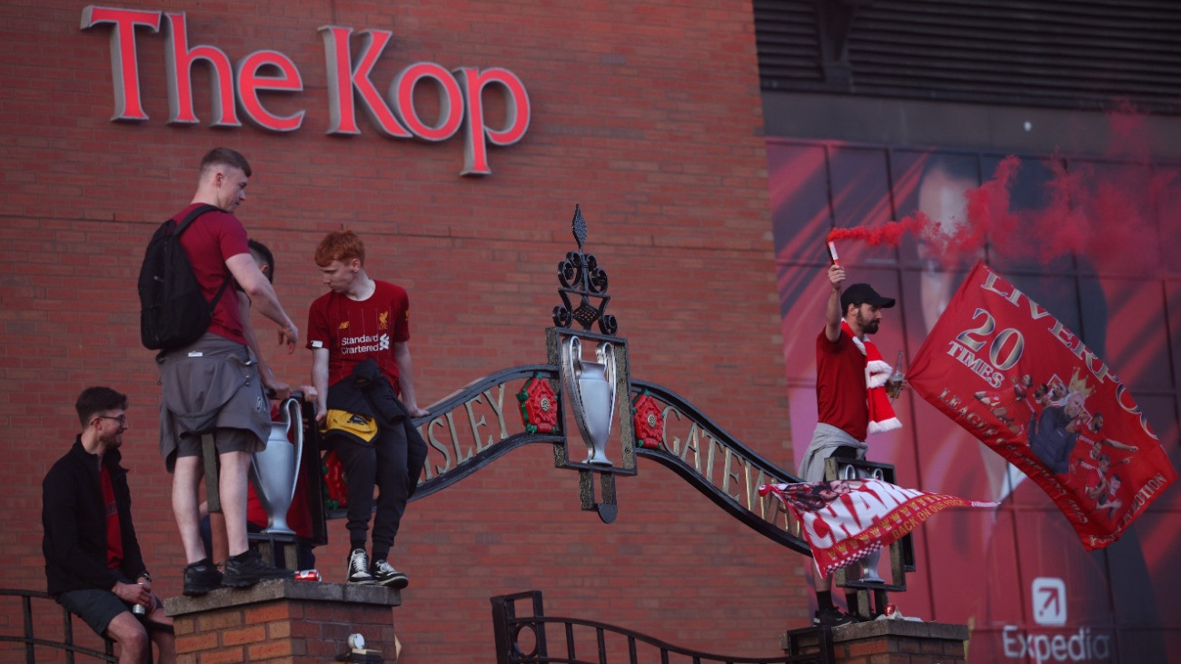 A Liverpool szurkolói magyarázatot várnak a tervezett tulajdonátruhásással kapcsolatban