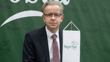 Kapitány István menesztette a Magyar Posta elnökét