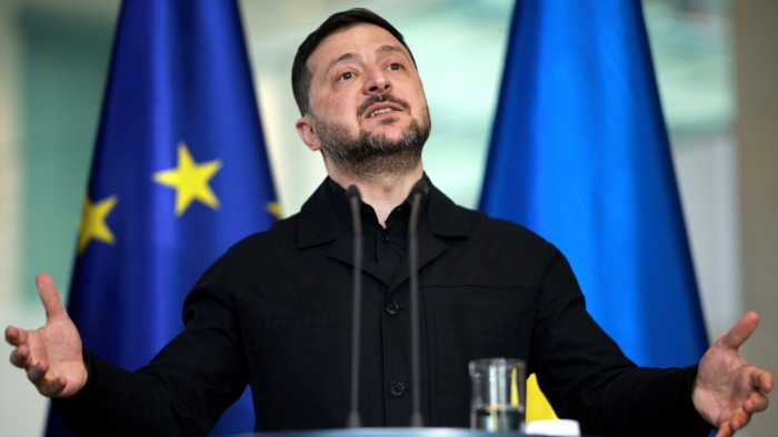 Zelenszkij beszólt Ukrajna támogatóinak
