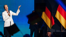 Babis szerint nem tényező az AfD győzelme, Fico háborús retorikától óv