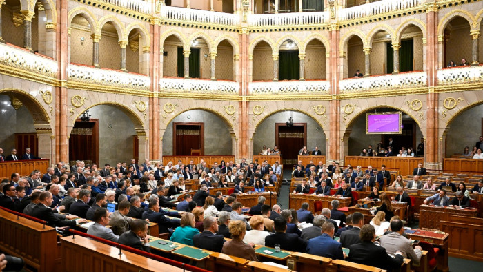 Ismét kétnapos ülést tart az Országgyűlés, az Alkotmánybíróság új tagjairól is döntenek