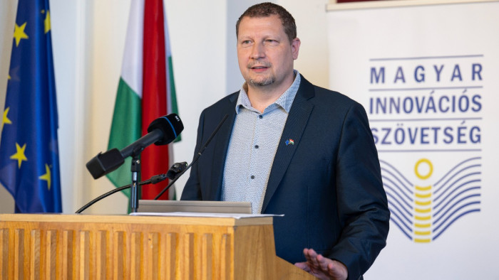 Kutatás: megdupláz bizonyos forrásokat a kormány