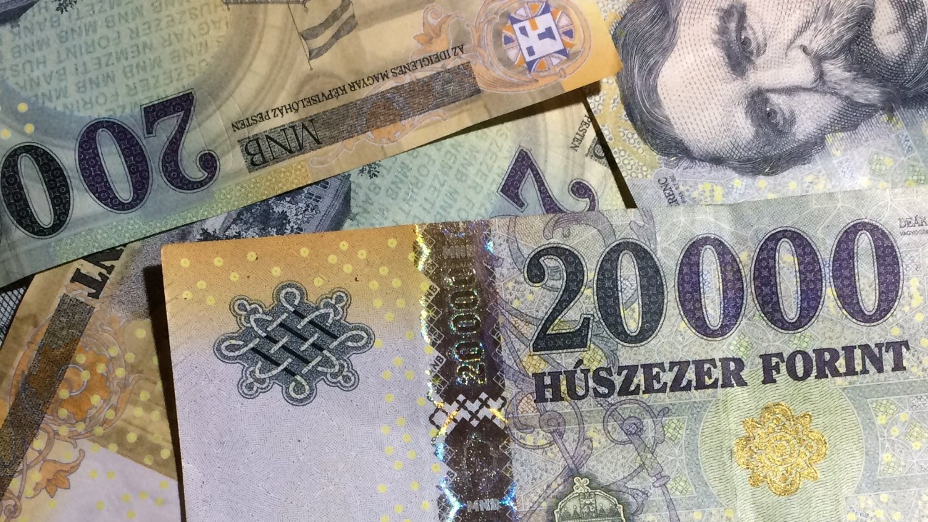 A Miniszterelnökség feljelentést tett korábbi megrendelések miatt