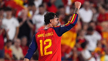 Gólzápor Sevillában, angol győzelem Prágában