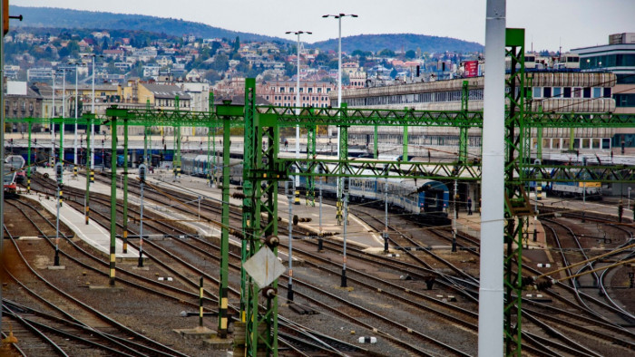 Lezárják a Déli pályaudvart két napra, és ez még csak a kezdet