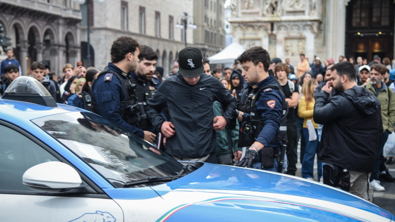 Utcai harc kerekedett Milánóban a tüntetők és a rendőrök között