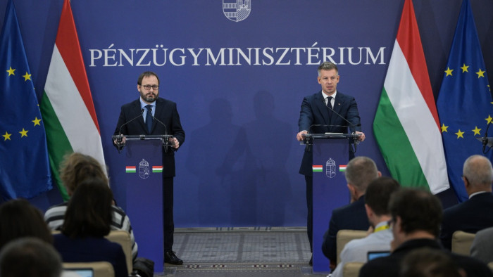 Íme, a költségvetés részletei Magyar Pétertől és Kármán Andrástól