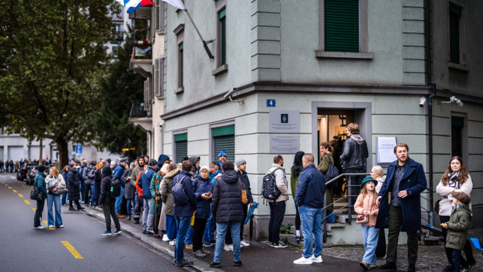 Nagyságrendekkel többen mentek el szavazni Szerbiában, mint három évvel ezelőtt